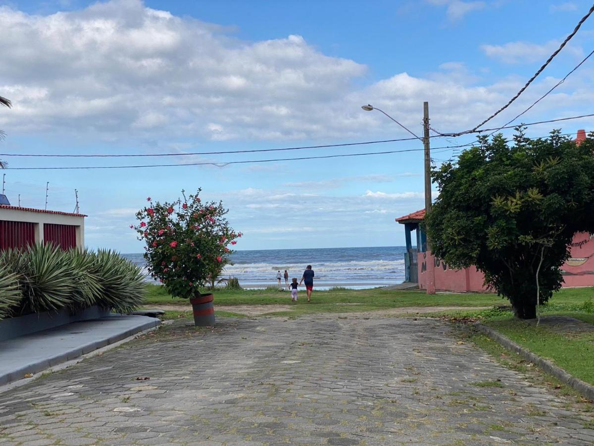 Pousada Amarela Itanhaém Buitenkant foto