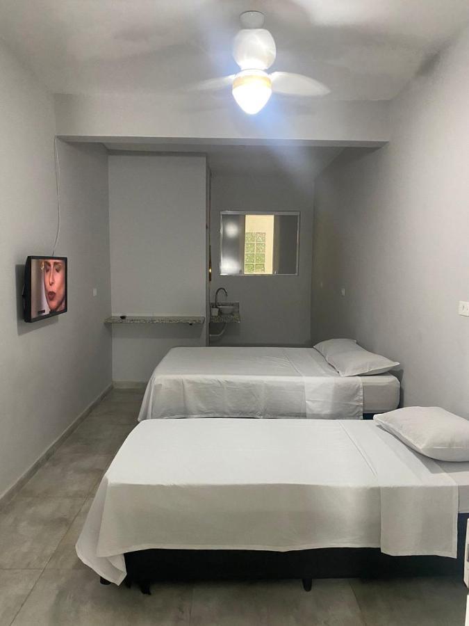 Pousada Amarela Itanhaém Buitenkant foto