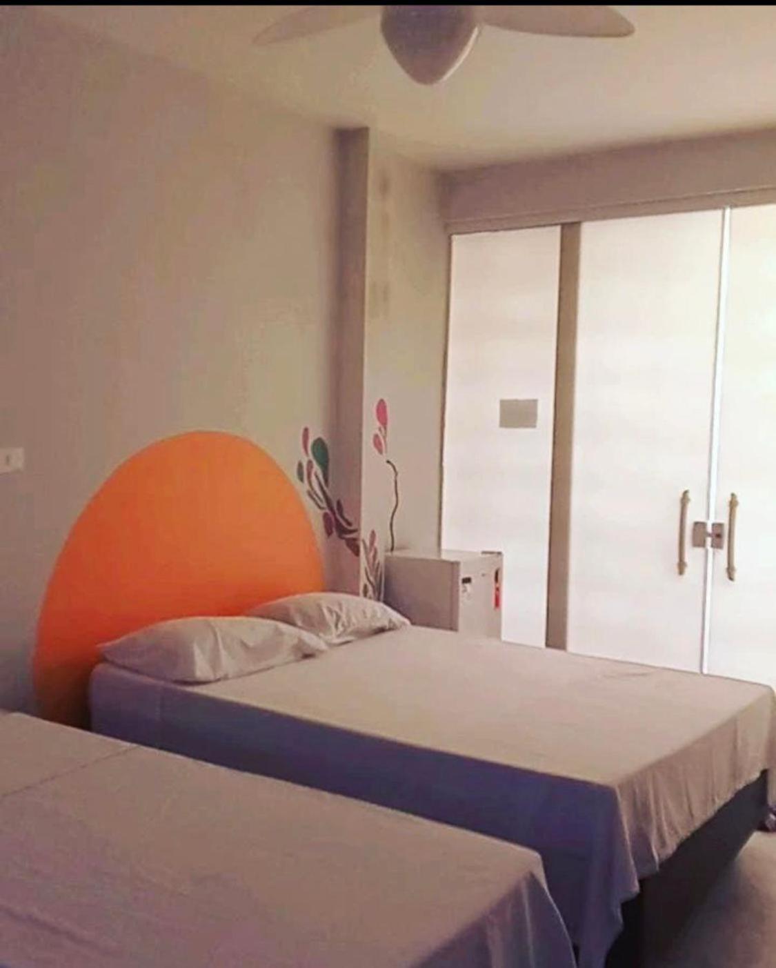 Pousada Amarela Itanhaém Buitenkant foto